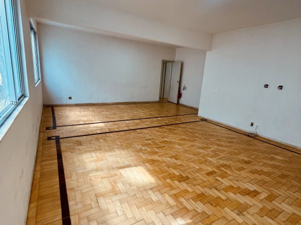 Ótima localização no Funcionários