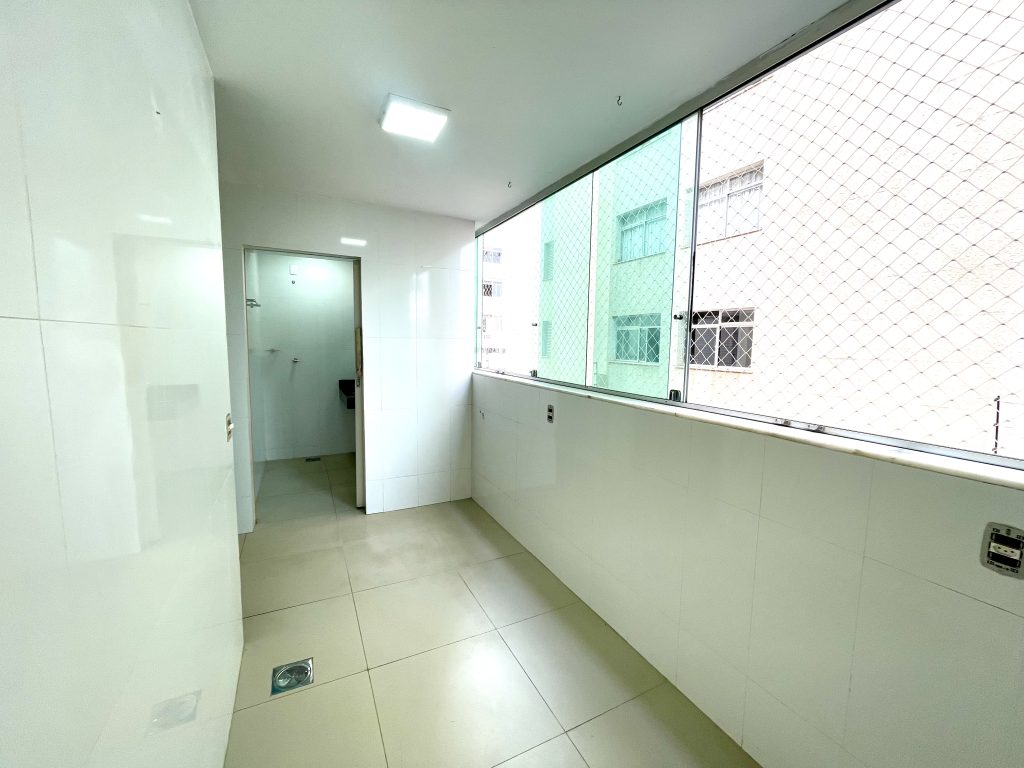 Ótima localização no Funcionários