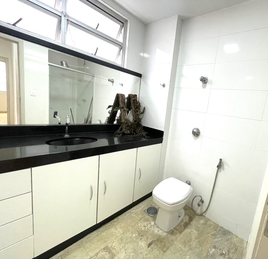 Ótima localização no Funcionários