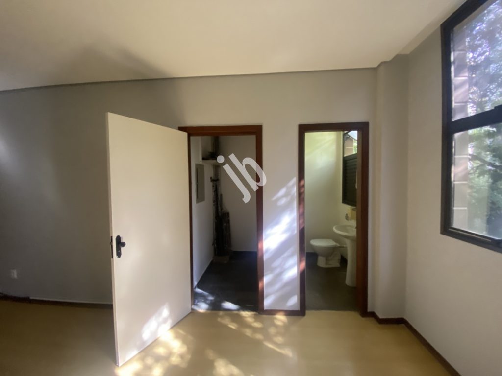 Savassi – Sala com 2 banhos, copa, 80 m² para venda