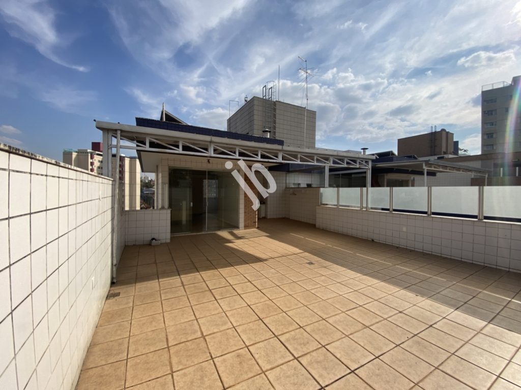 Grajaú – Cobertura 200 m² para locação