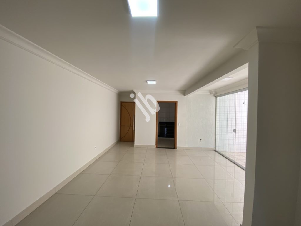 Floresta – Área privativa, 3 quartos, 3 vagas para alugar