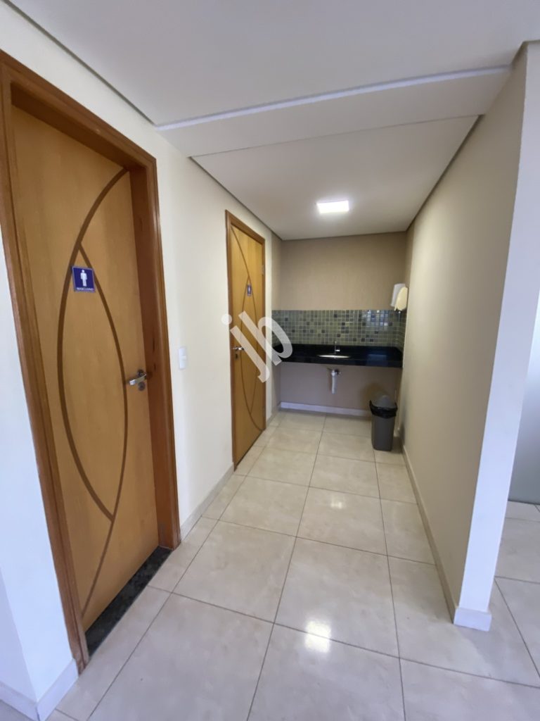 Floresta – Área privativa, 3 quartos, 3 vagas para alugar