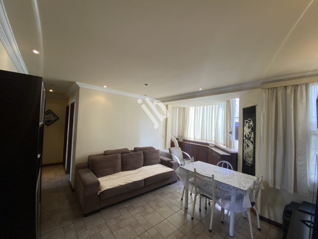 Estoril – Apartamento 3 quartos com armários
