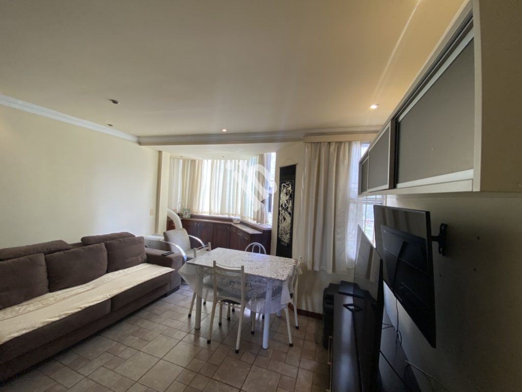 Estoril – Apartamento 3 quartos com armários