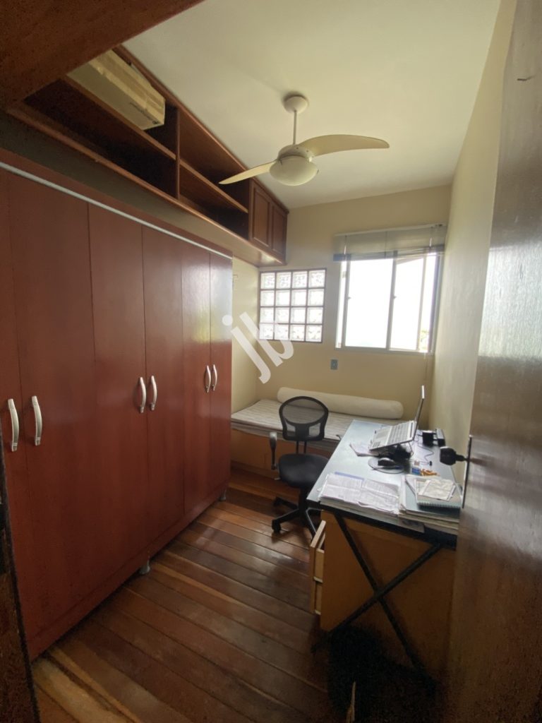 Estoril – Apartamento 3 quartos com armários