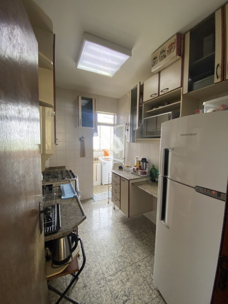 Estoril – Apartamento 3 quartos com armários