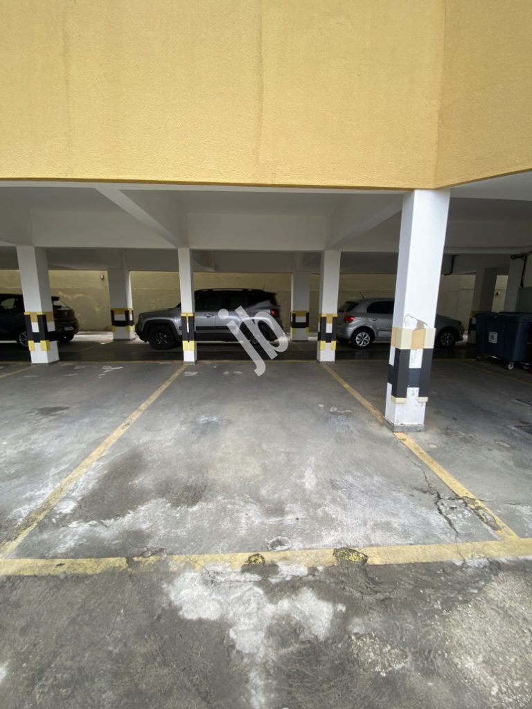 Estoril – Apartamento 3 quartos com armários